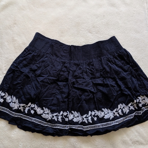 Aeropostale Dresses & Skirts - Aeropostale embroidery skirt